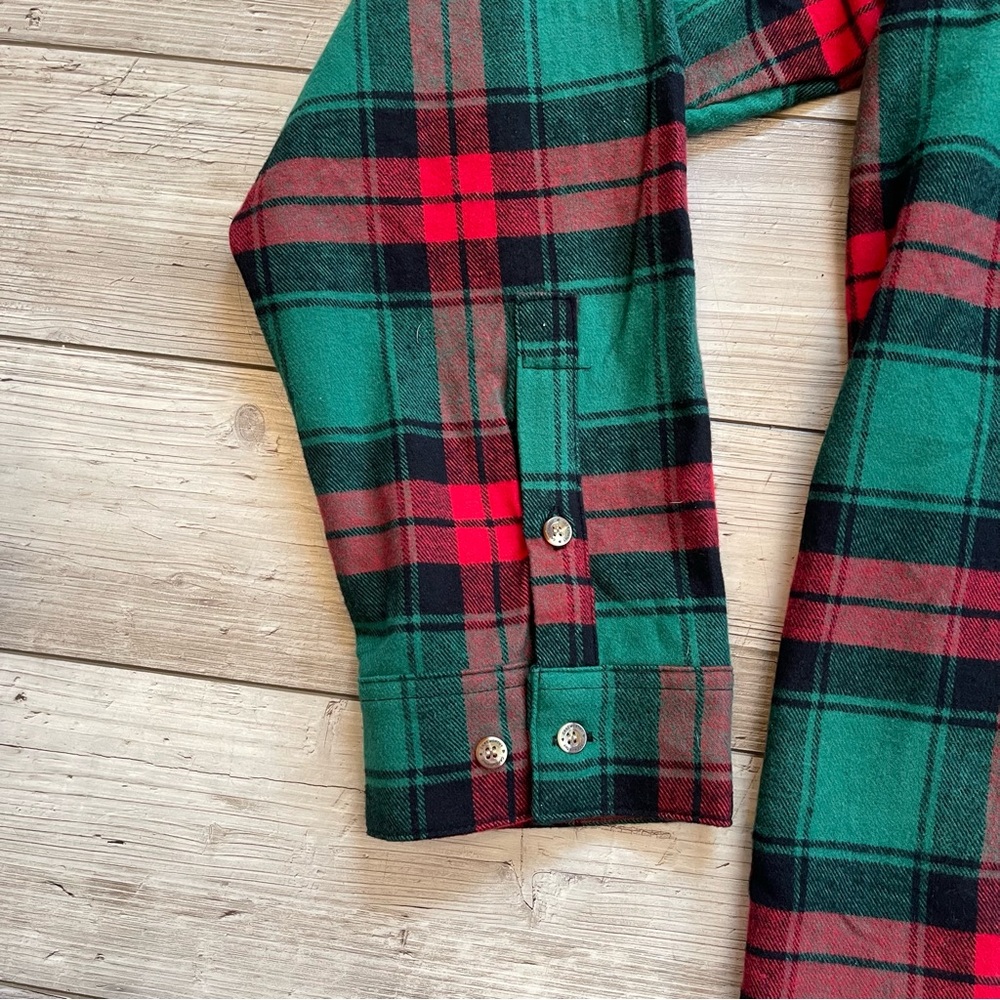 Cakeworthy | Disney Santa Mickey Mouse Flannel Shirt | Size: 3XL - Picture 6 of 8
